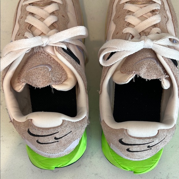 Nike Wmn’s Fontanka Waffle Pink Oxford Ghost Green Colorway Sneakers - Size US 7 - Picture 13 of 16